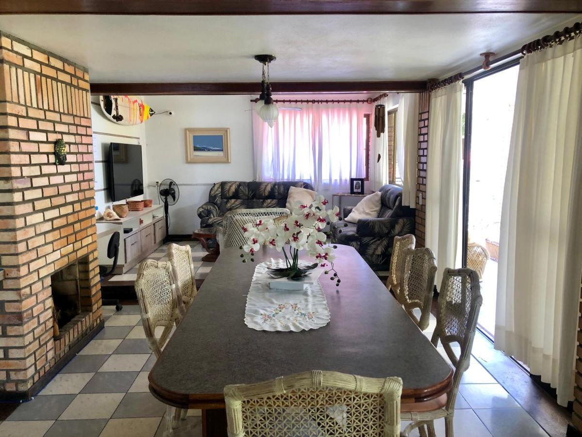 Quatro Ilhas Beach Hostel 봄비나스 외부 사진